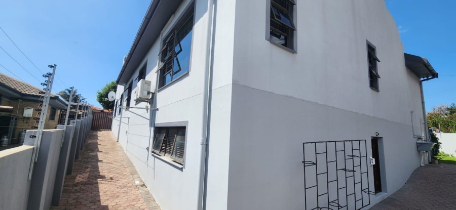4 Bedroom Property for Sale in Reebok Western Cape